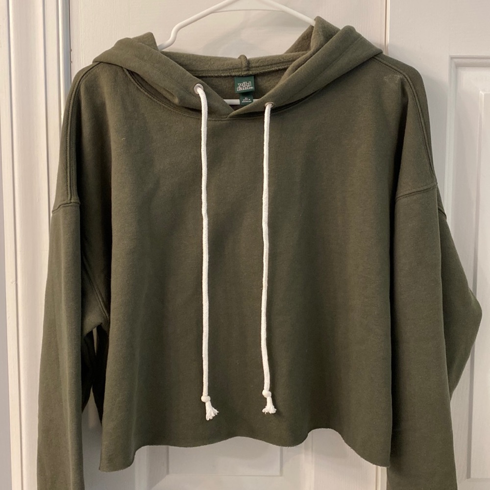Cropped pullover